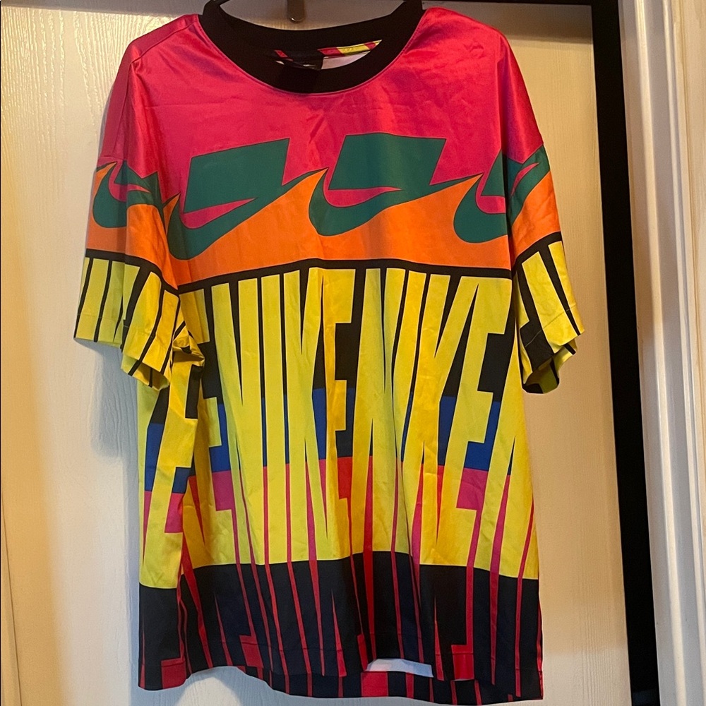 Nike Bold Multicolor Graphic Tee